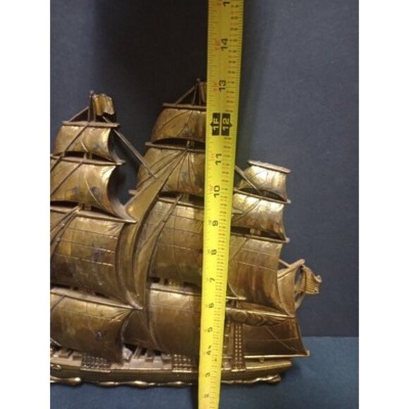 Syroco No4261 Gold Tone Clipper Ship Mid Century - Picture 6 of 7